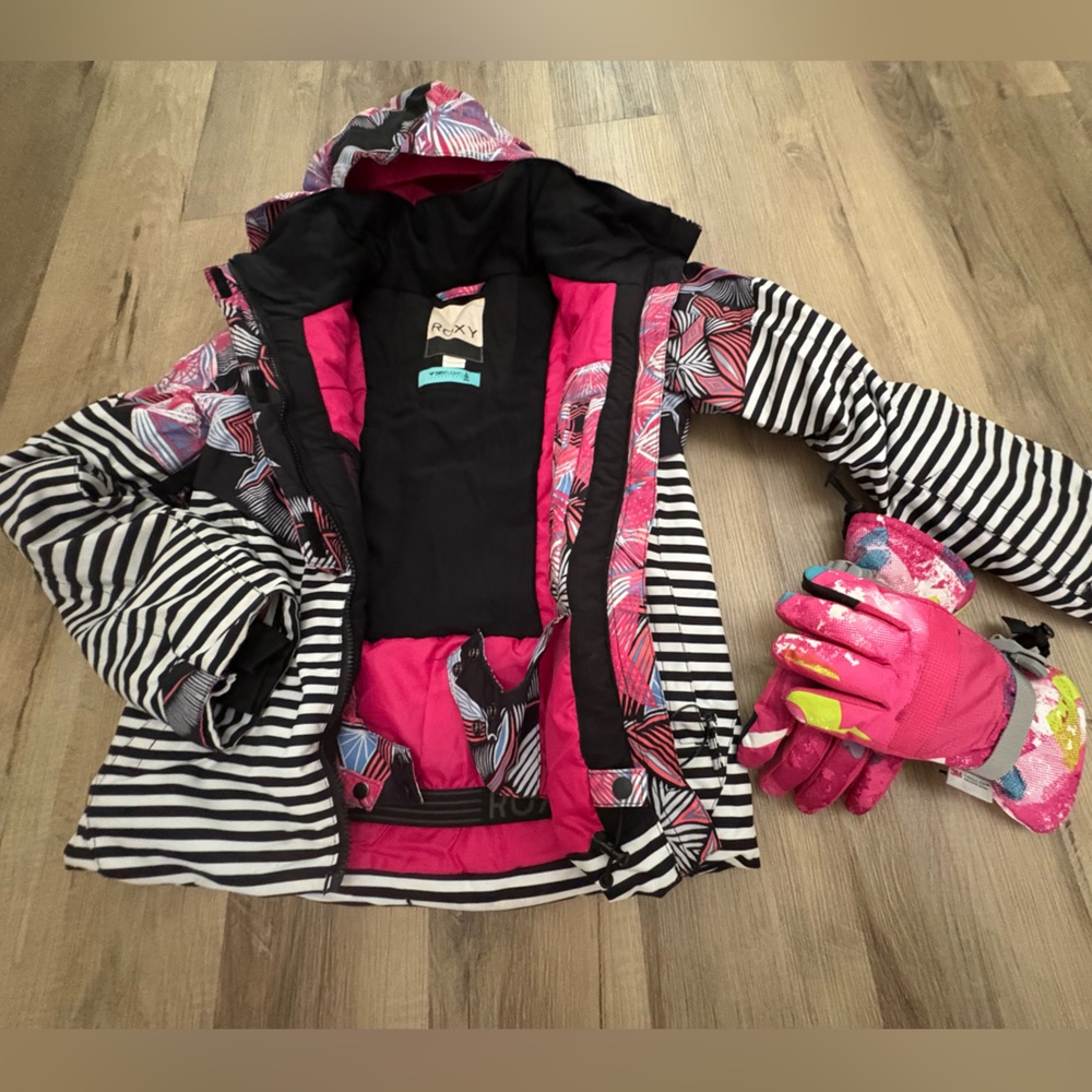 Roxy Girls Ski & Snow Jacket size 10 + Gloves bundle